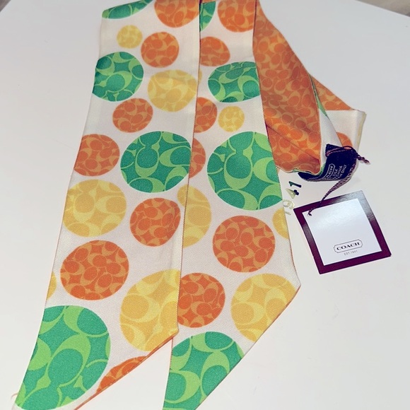 NWT Coach Signature Vintage Scarf - Picture 2 of 6